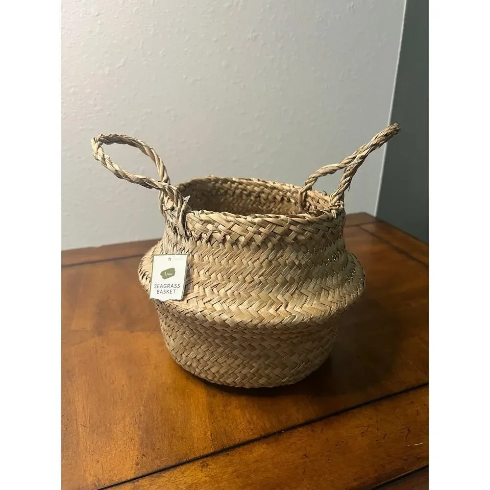 NWT Soft Seagrass Basket